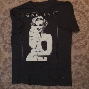Marilyn Monroe shirt